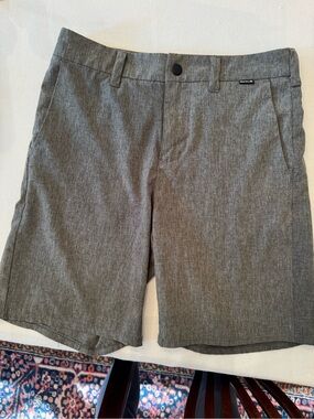 Boy’s  Gray Performance Shorts (Hurley) size 8